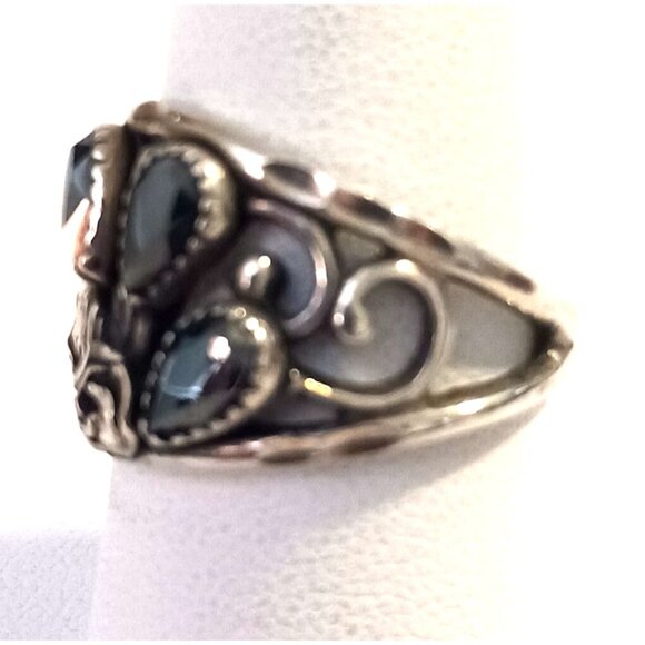 Hematite and Sterling Women's Ring sz 8 - Picture 2 of 7